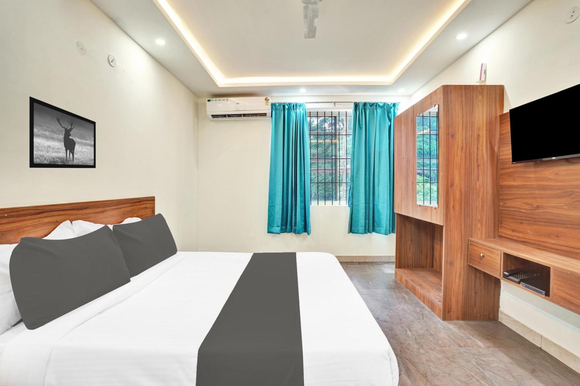 Hotel O Gayathri Metro Deluxe 班加罗尔 外观 照片