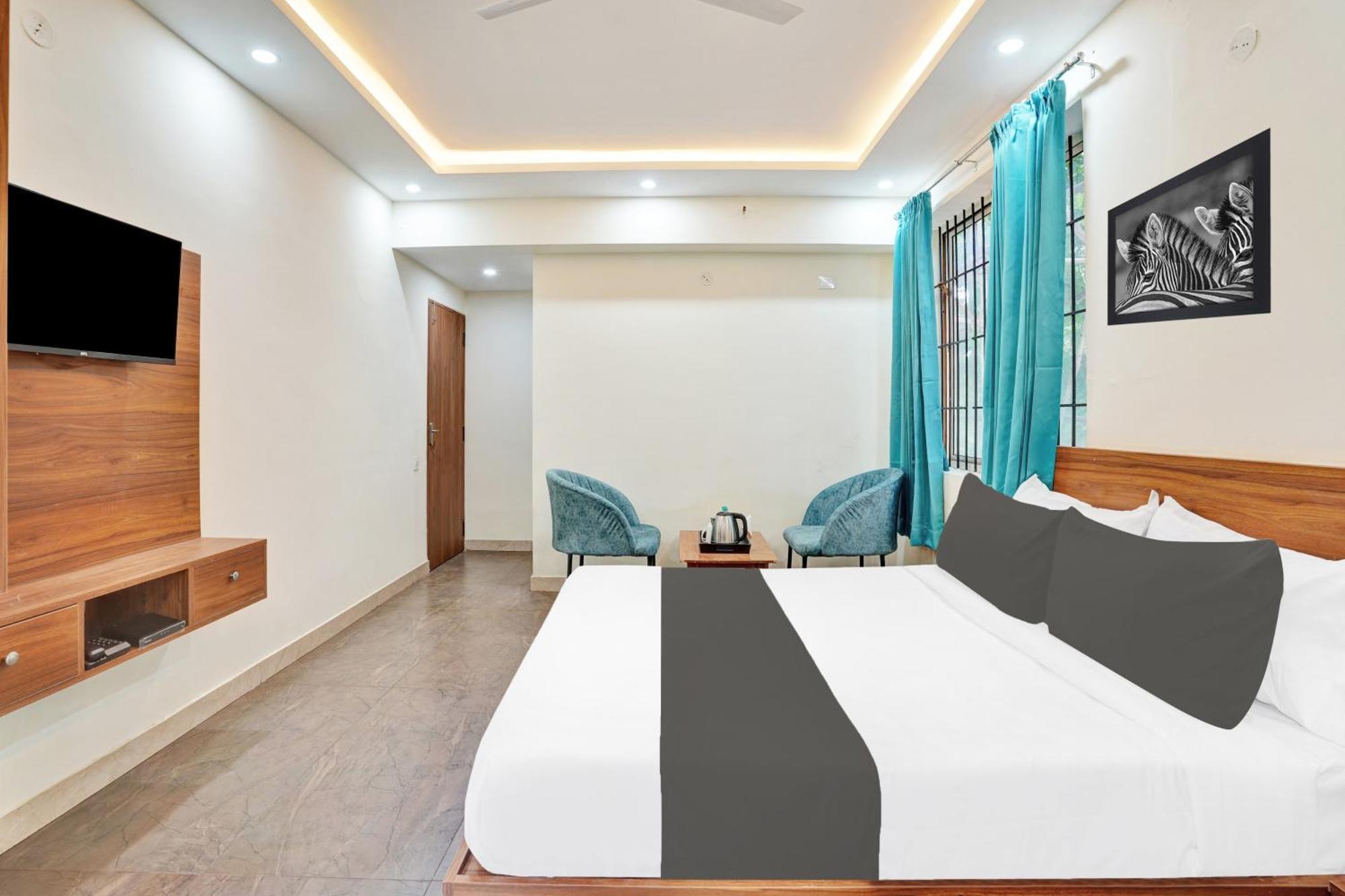 Hotel O Gayathri Metro Deluxe 班加罗尔 外观 照片