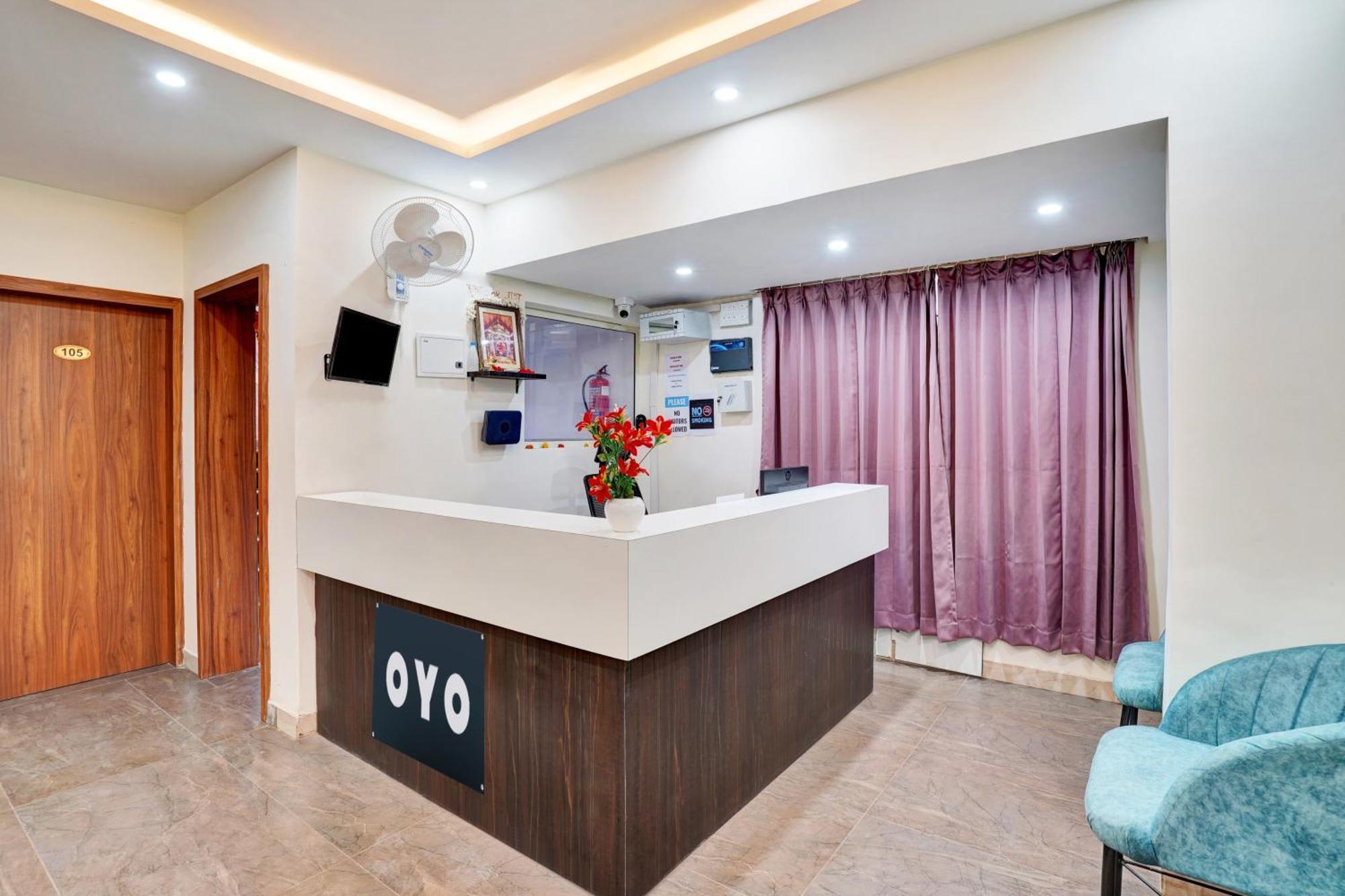 Hotel O Gayathri Metro Deluxe 班加罗尔 外观 照片